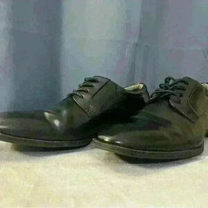 Men’s ALFANI Dress Shoes Size 8.5 LIKE NEW!!